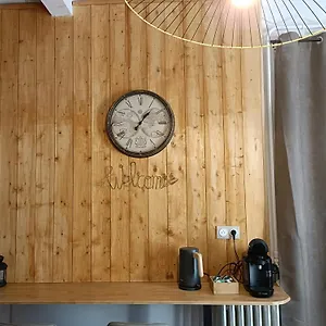 https://studio-hypercentre-de-grenoble-renove-en-mai-2023.hotels-rhonealpes.com